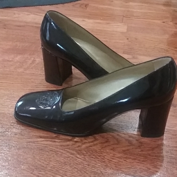 Gianni Versace runway medusa embossed shoes - Picture 4 of 6